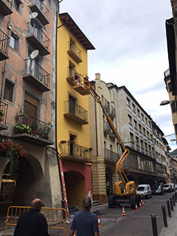 pintura-façana-edifici-carrer-Major